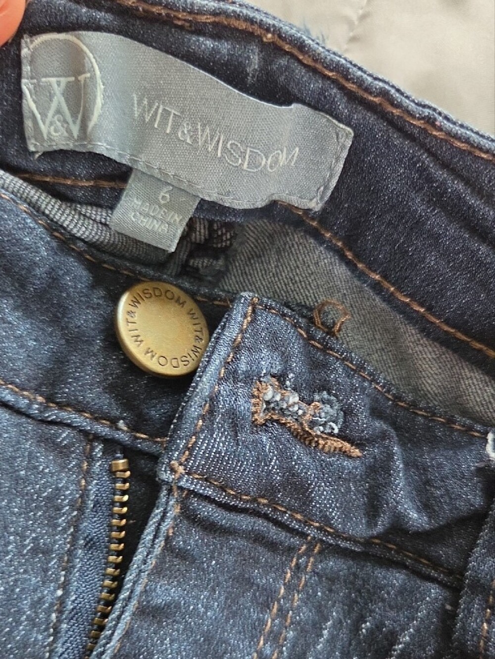 Wit & Wisdom Women's Dark Blue Skinny Jeans - Picture 2 of 4